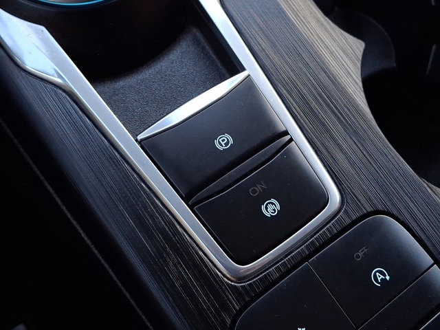 Certified 2022 Ford Escape SE w/ Cold Weather Package image 27