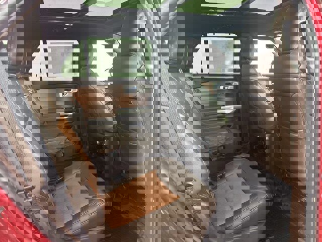 Certified 2022 Ford Explorer King Ranch w/ Premium Technology Package image 8