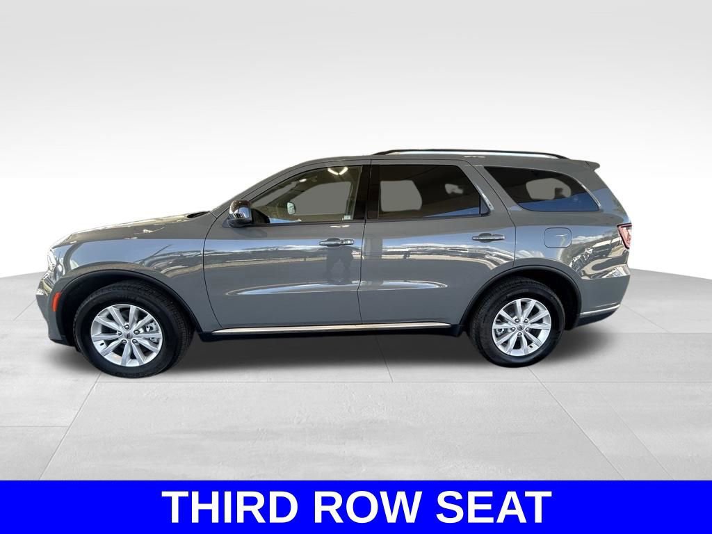 Used 2024 Dodge Durango SXT w/ 3rd Row Seating Group image 18