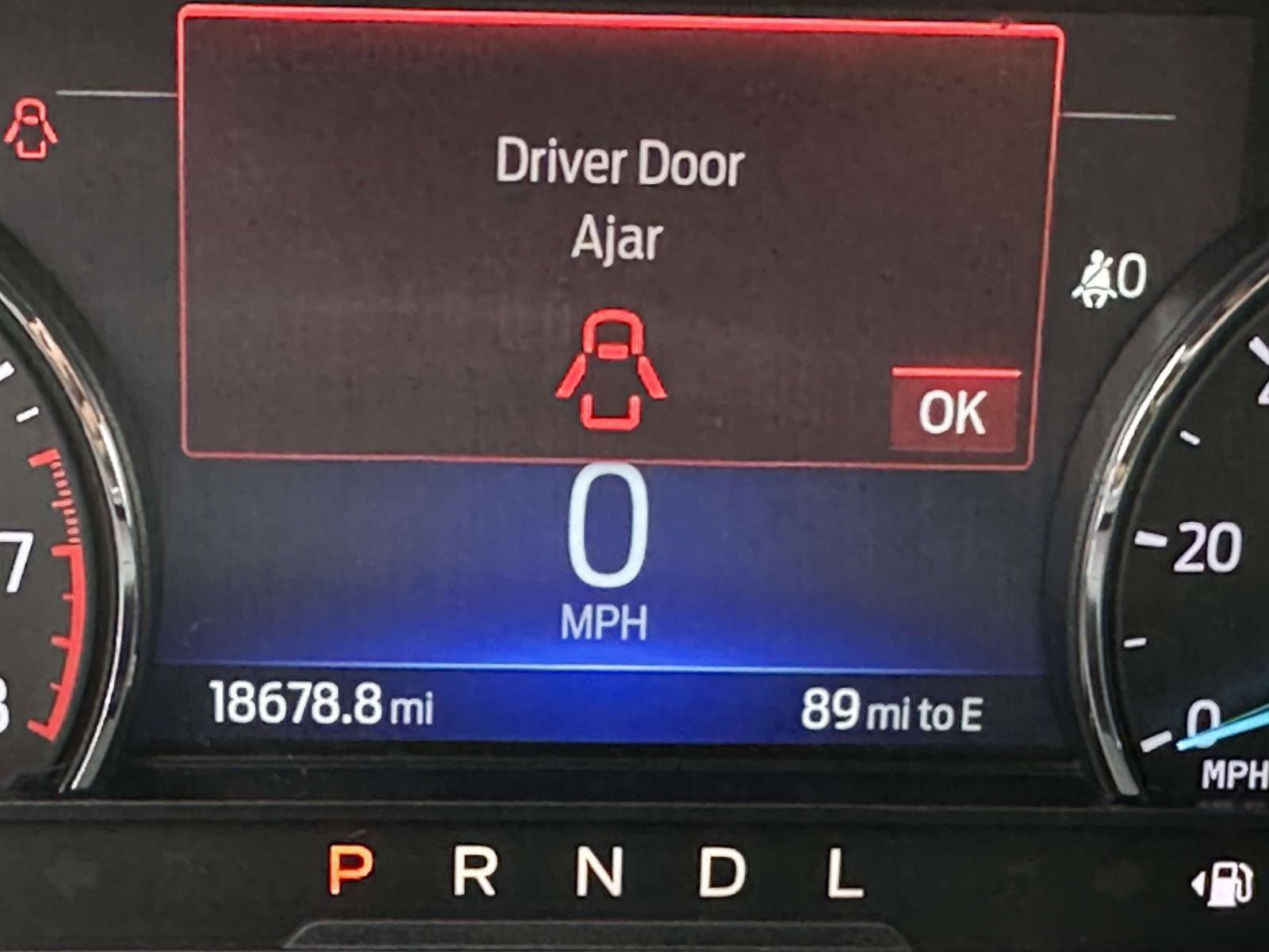 Certified 2022 Ford Explorer XLT w/ Equipment Group 202A AWD/4WD image 27