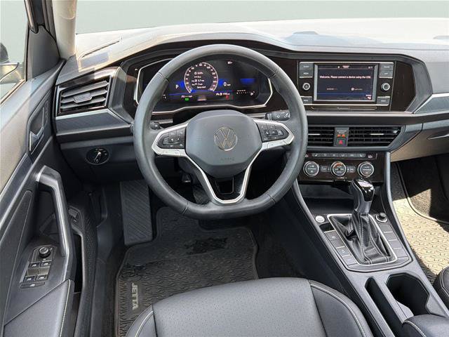 Used 2024 Volkswagen Jetta SE FWD image 18