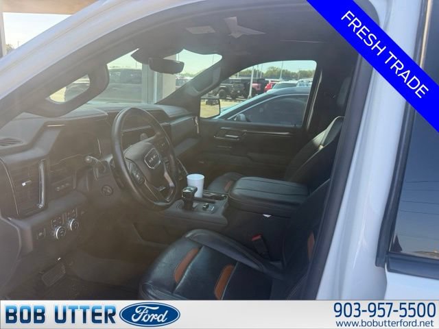 Used 2024 GMC Sierra 1500 AT4 w/ Technology Package AWD/4WD image 5