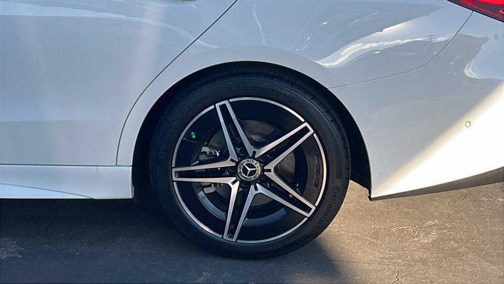 Used 2023 Mercedes-Benz C 300 Sedan image 7