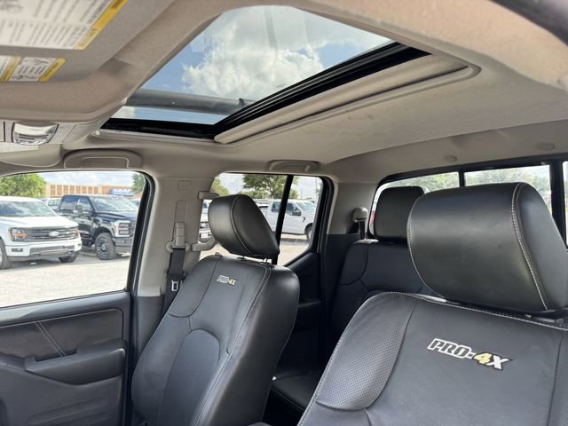 Used 2020 Nissan Frontier PRO-4X w/ Pro-4x Utility Package image 29