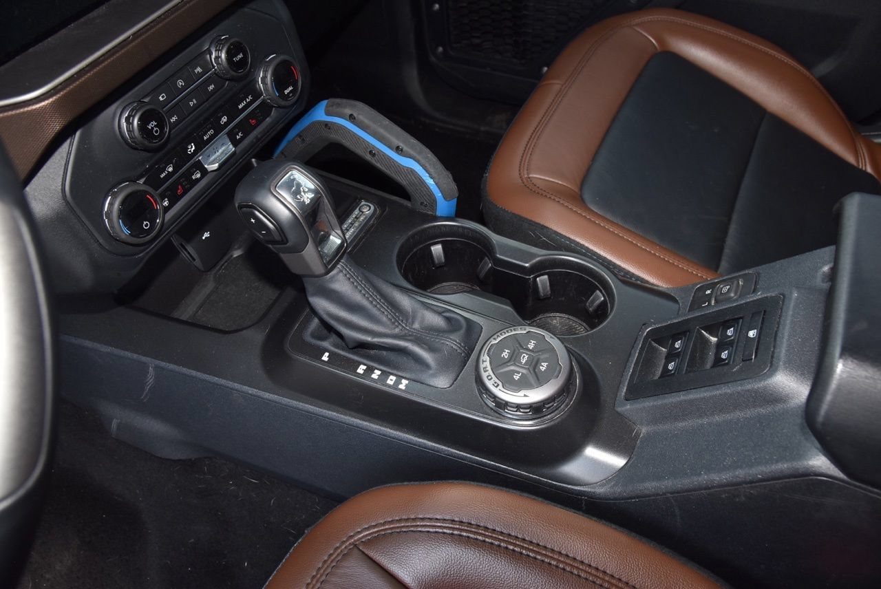 Certified 2023 Ford Bronco Outer Banks w/ Sasquatch Package AWD/4WD image 9