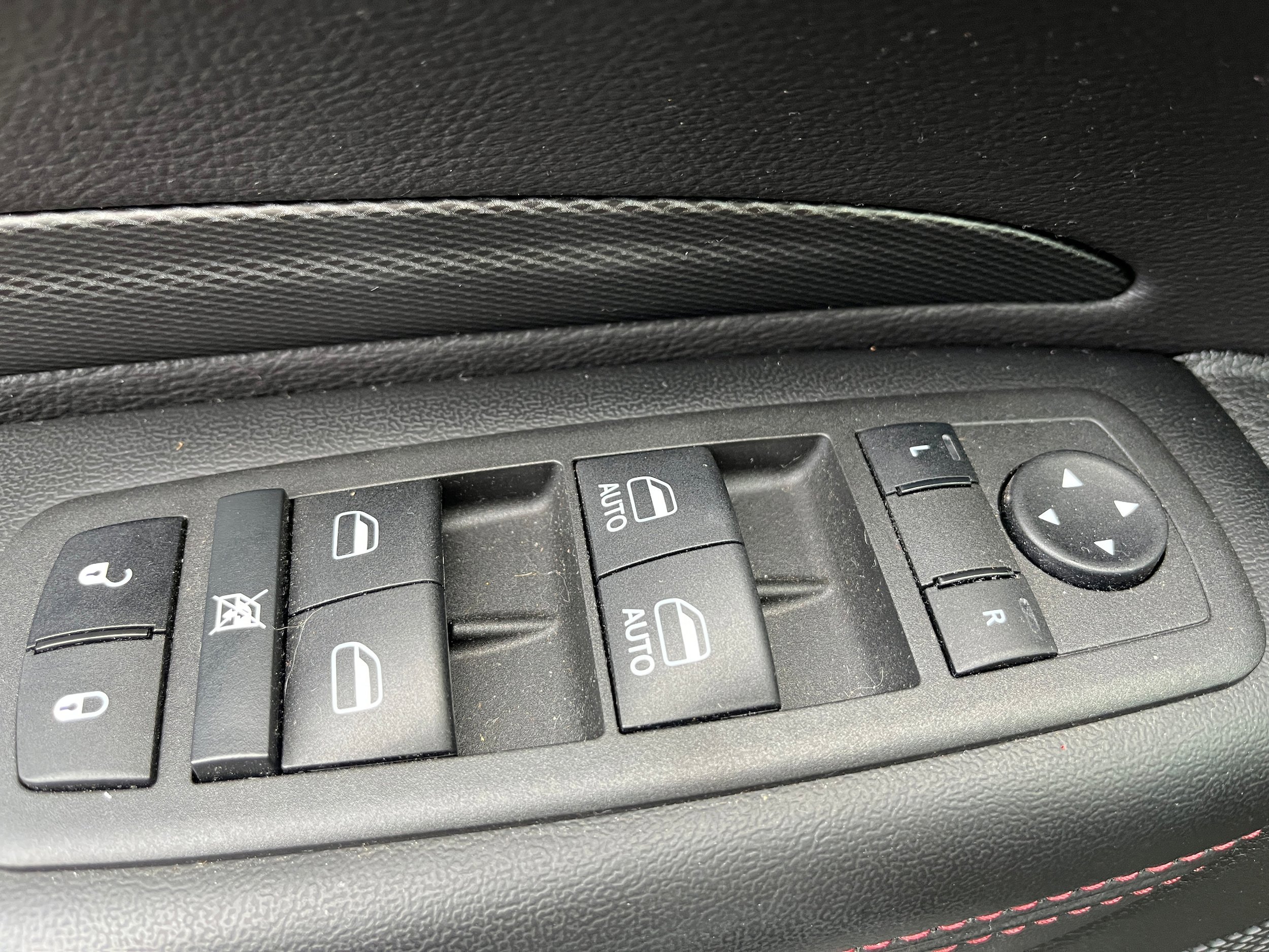 Used 2021 Dodge Durango R/T w/ Blacktop Package AWD/4WD image 23