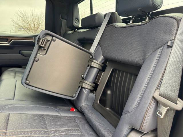 Used 2022 Chevrolet Silverado 1500 High Country w/ High Country Premium Package image 21