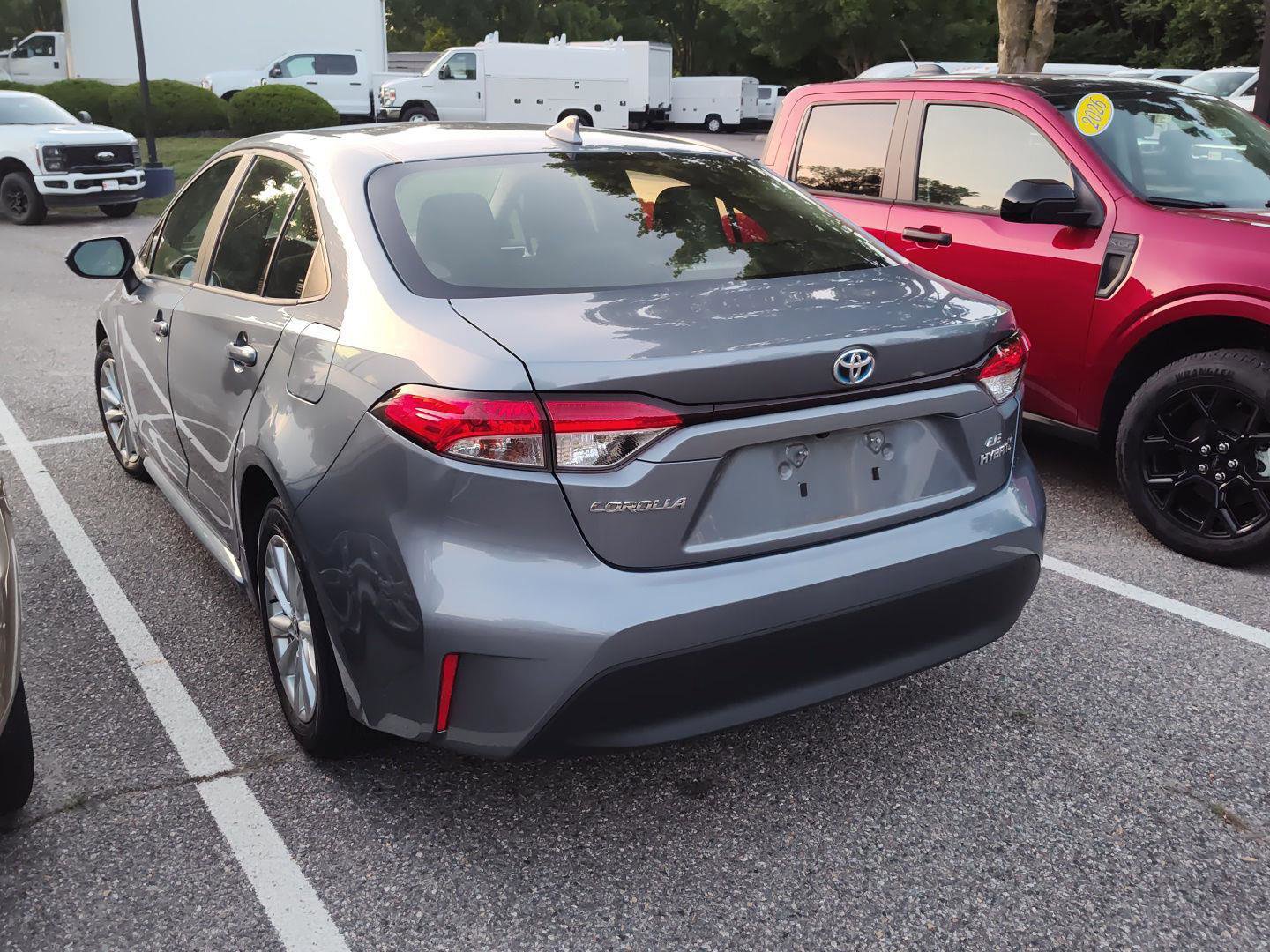 Used 2023 Toyota Corolla LE w/ LE Convenience Package FWD image 6
