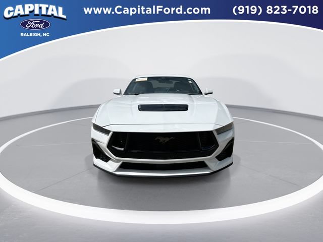 Certified 2025 Ford Mustang GT Premium RWD image 3