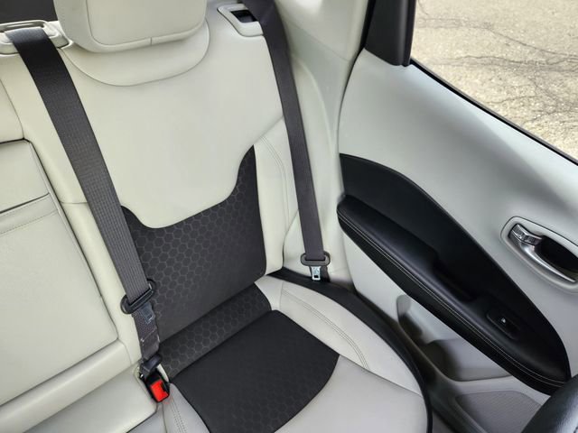 Used 2019 Jeep Compass Latitude w/ Popular Equipment Group image 17