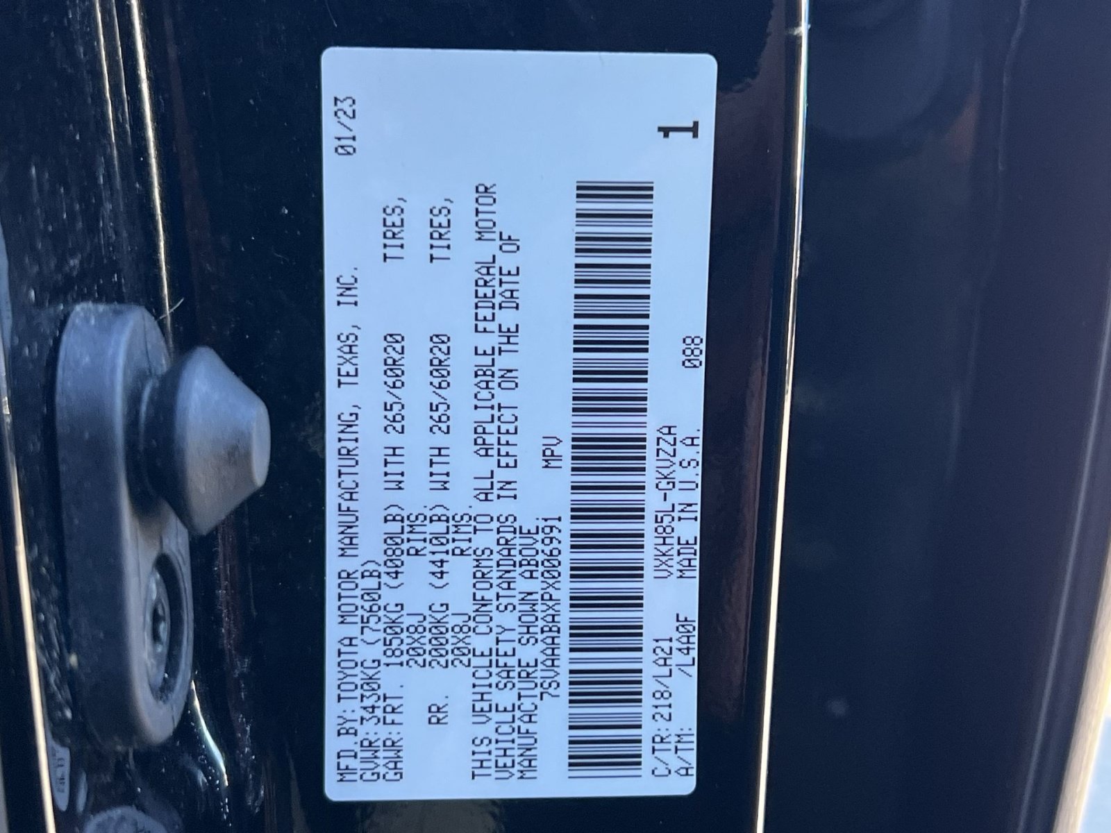 Used 2023 Toyota Sequoia Platinum AWD/4WD image 37