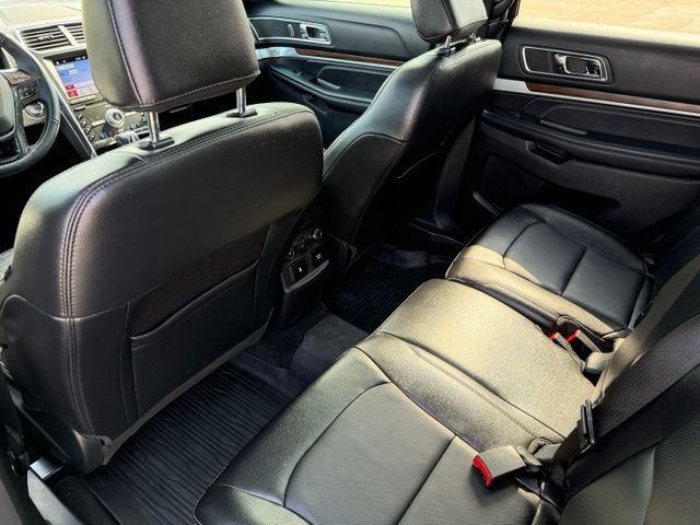Certified 2019 Ford Explorer Limited w/ Ford Safe & Smart Package FWD image 23