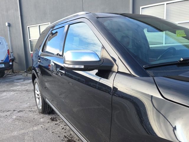 Certified 2019 Ford Explorer XLT w/ Equipment Group 202A image 8