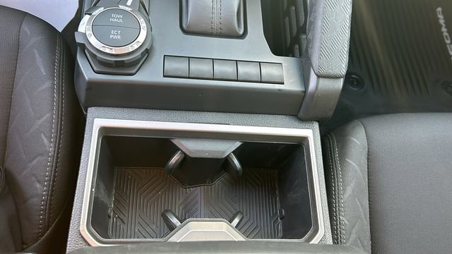 Used 2024 Toyota Tacoma SR5 image 23