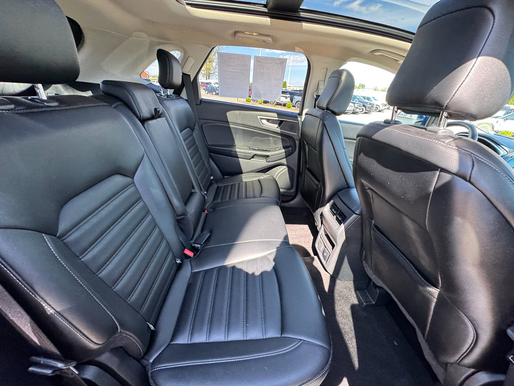 Certified 2020 Ford Edge SEL w/ Convenience Package AWD/4WD image 15