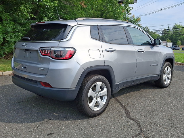 Used 2021 Jeep Compass Latitude w/ Driver Assistance Group AWD/4WD image 12