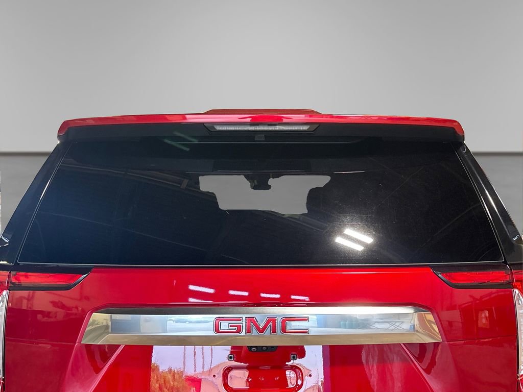 Used 2022 GMC Yukon Denali w/ Denali Premium Package AWD/4WD image 17