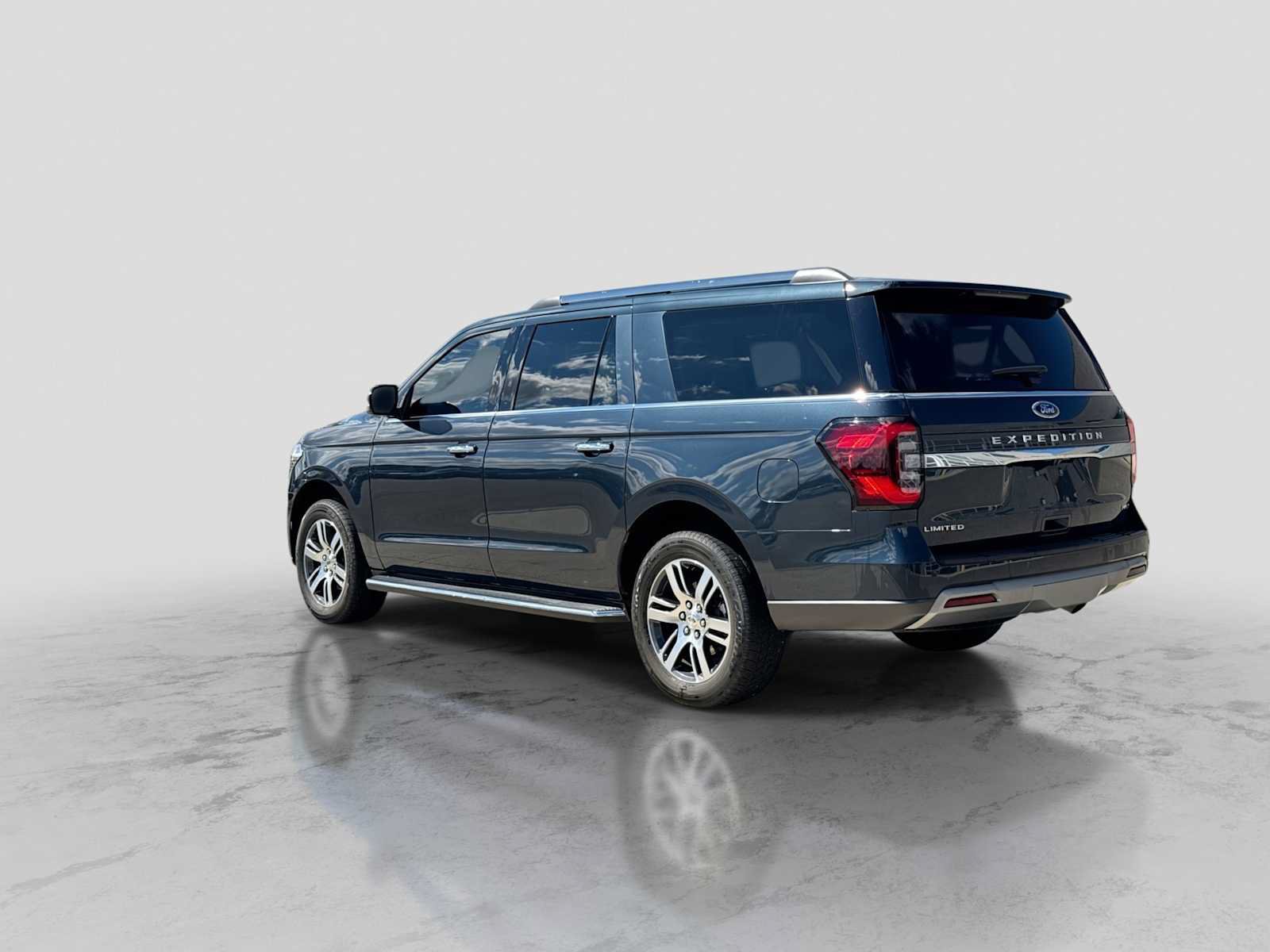 Certified 2022 Ford Expedition Max Limited RWD image 4