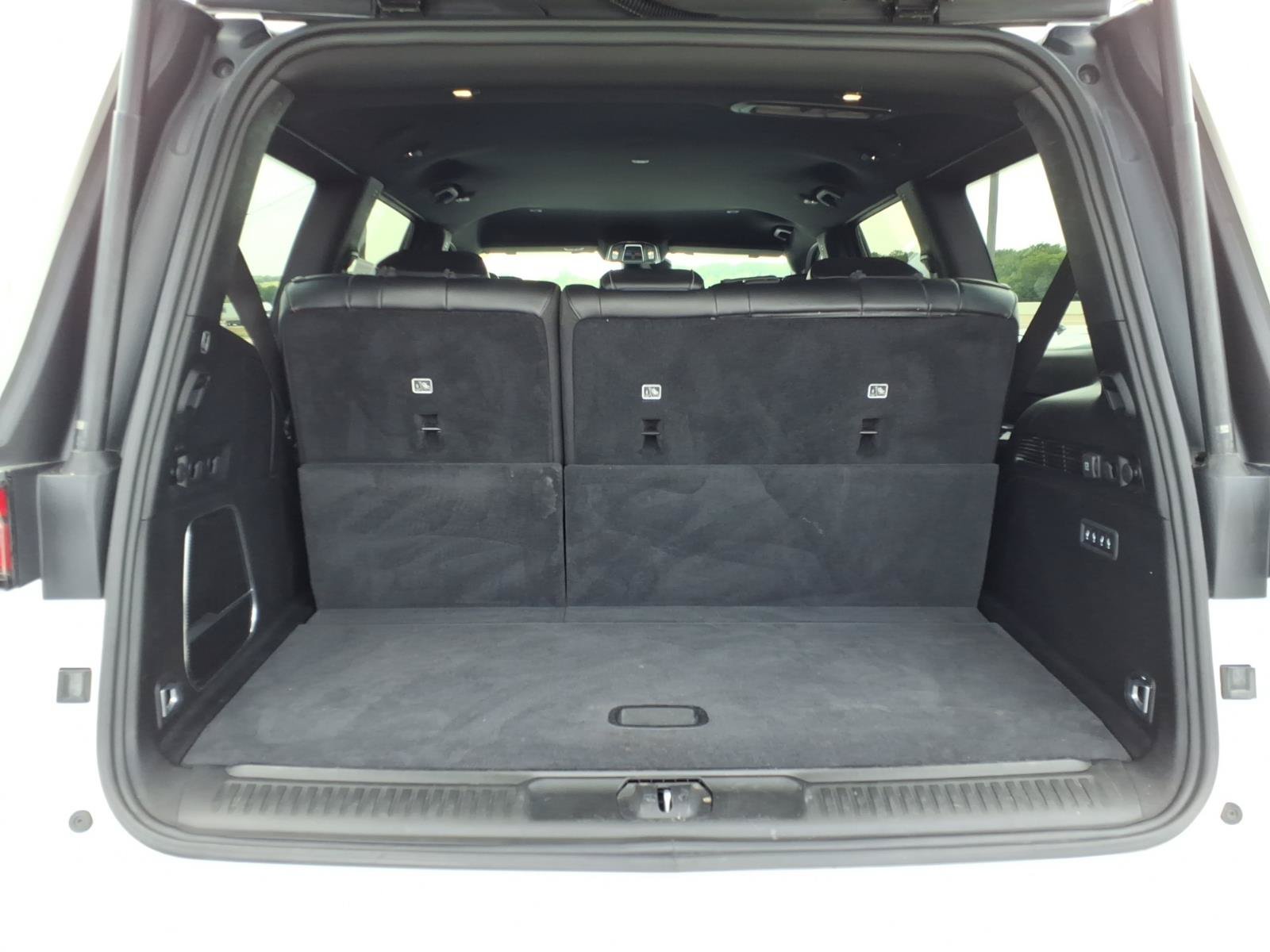 Used 2022 Jeep Wagoneer Series III AWD/4WD image 6