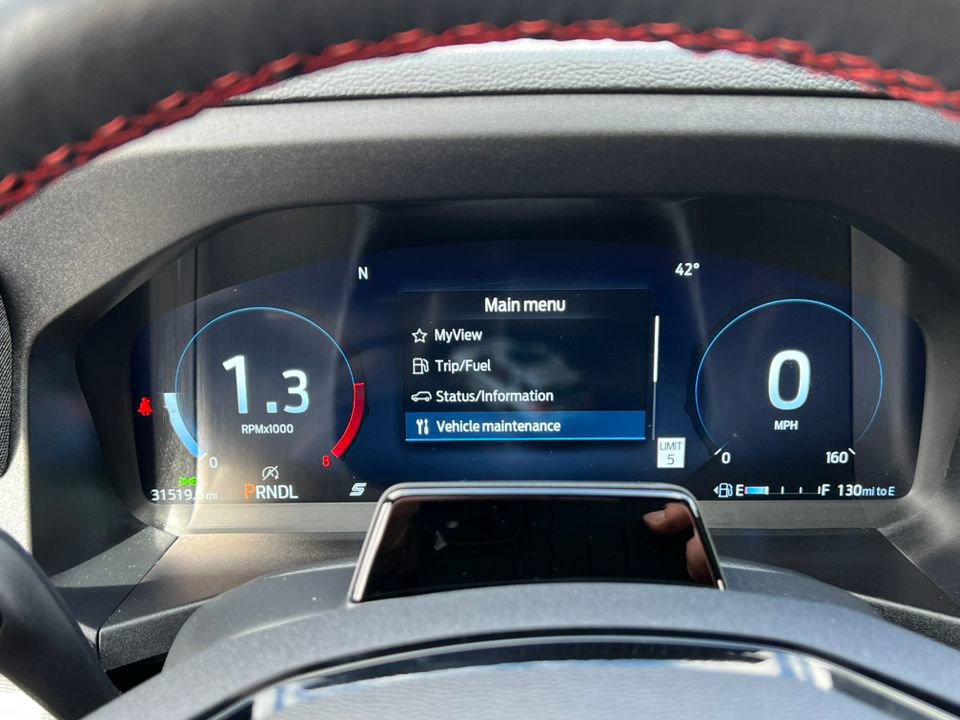 Certified 2025 Ford Explorer ST-Line image 25