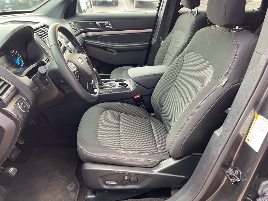 Certified 2019 Ford Explorer XLT image 10