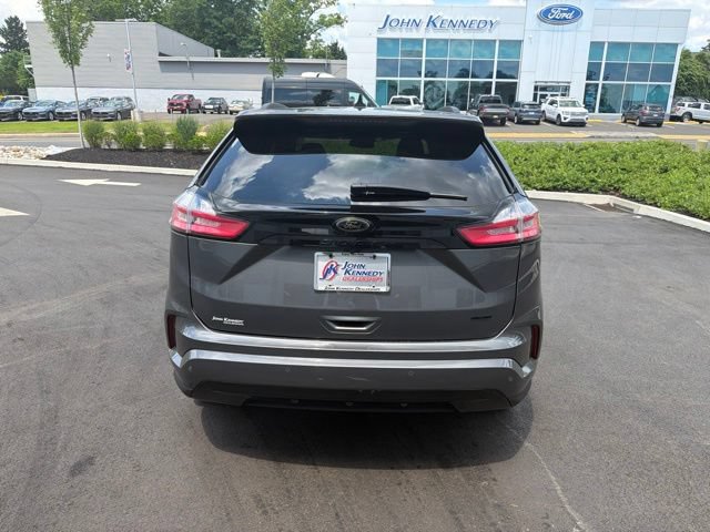 Certified 2024 Ford Edge SE w/ Black Appearance Package AWD/4WD image 5