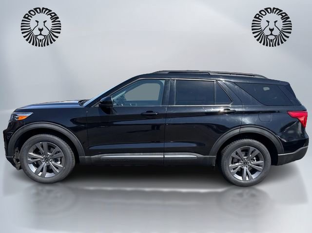 Certified 2022 Ford Explorer XLT w/ Equipment Group 202A AWD/4WD image 8