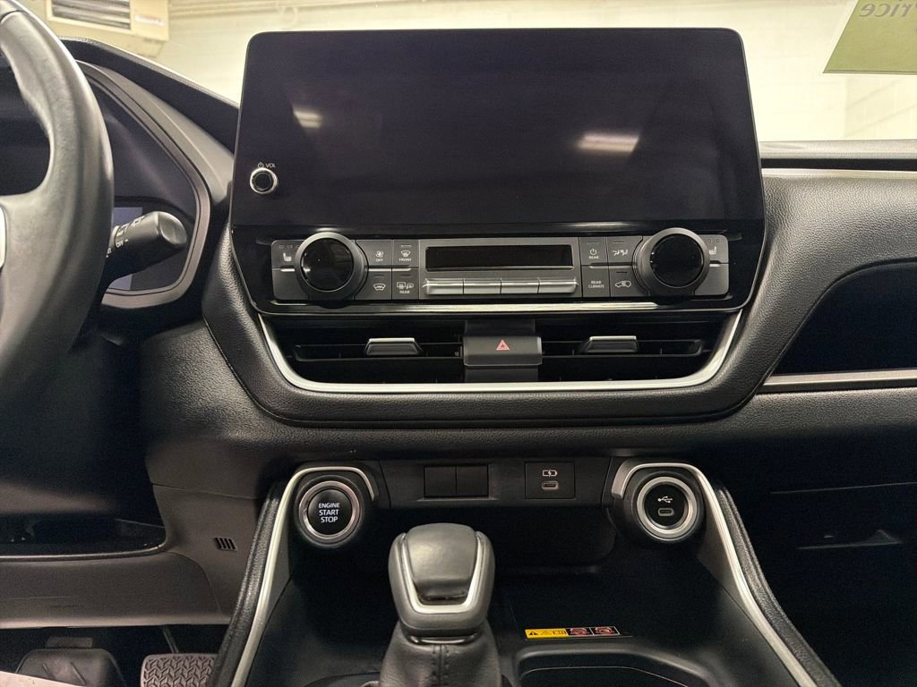 Used 2024 Toyota Grand Highlander image 22