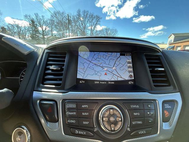 Used 2017 Nissan Pathfinder SL w/ SL Tech Package image 18