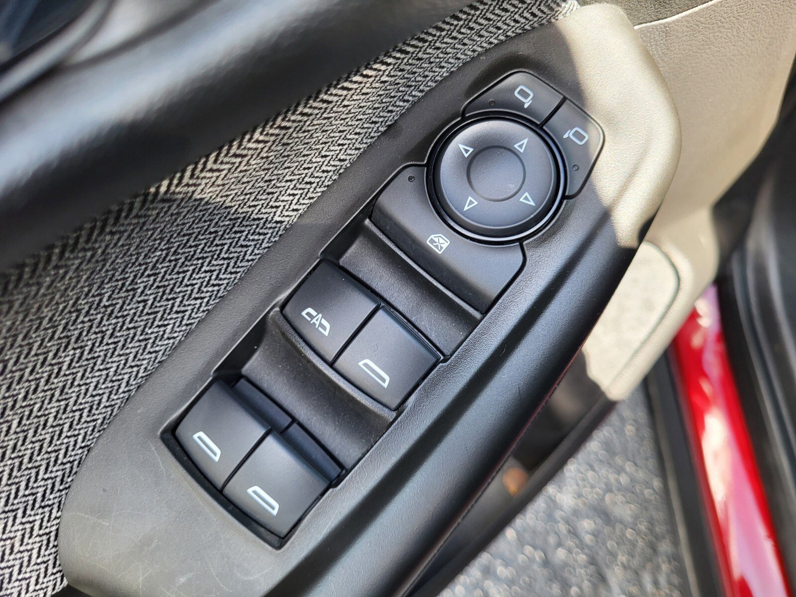 Used 2025 Chevrolet TrailBlazer LT w/ LT Cold Weather Package image 18