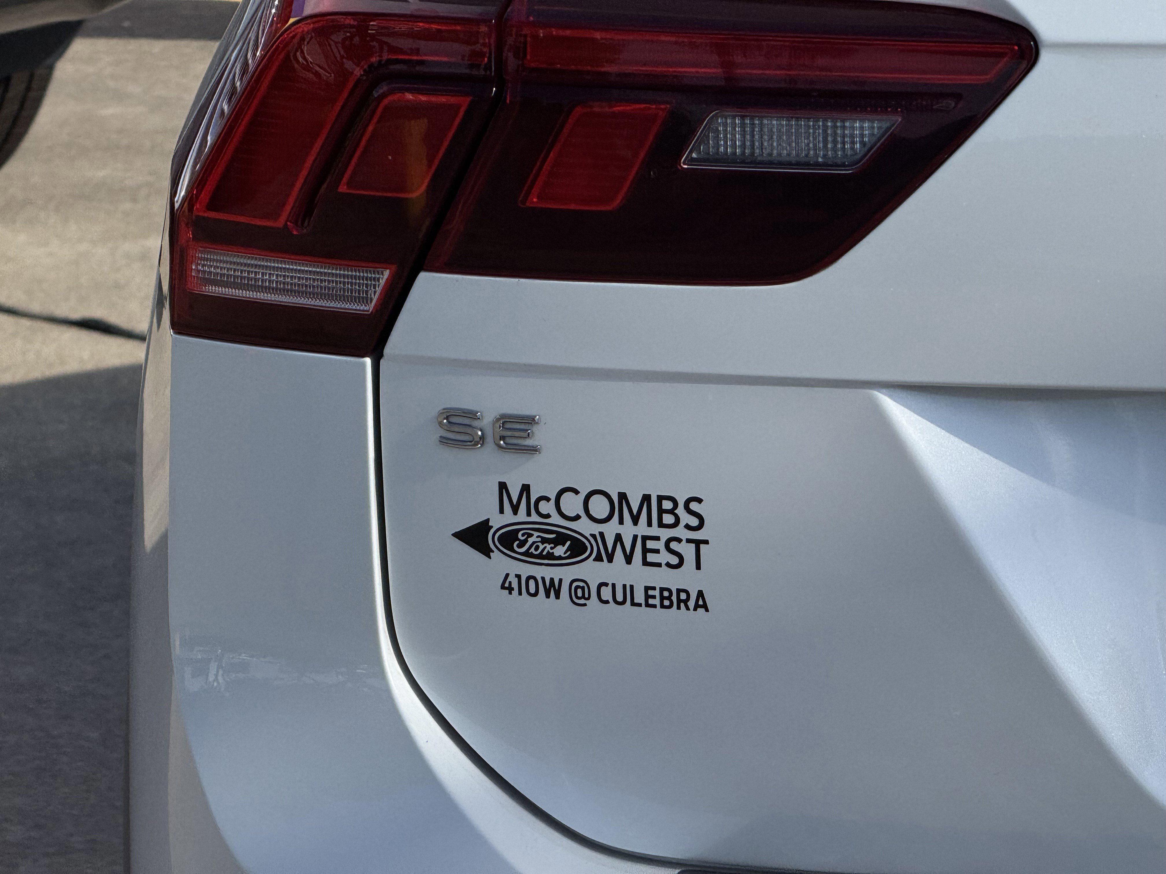 Used 2023 Volkswagen Tiguan SE R-Line image 9