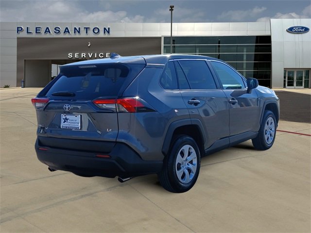 Used 2025 Toyota RAV4 LE image 5