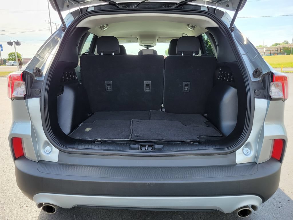 Certified 2022 Ford Escape SE w/ Cold Weather Package AWD/4WD image 23