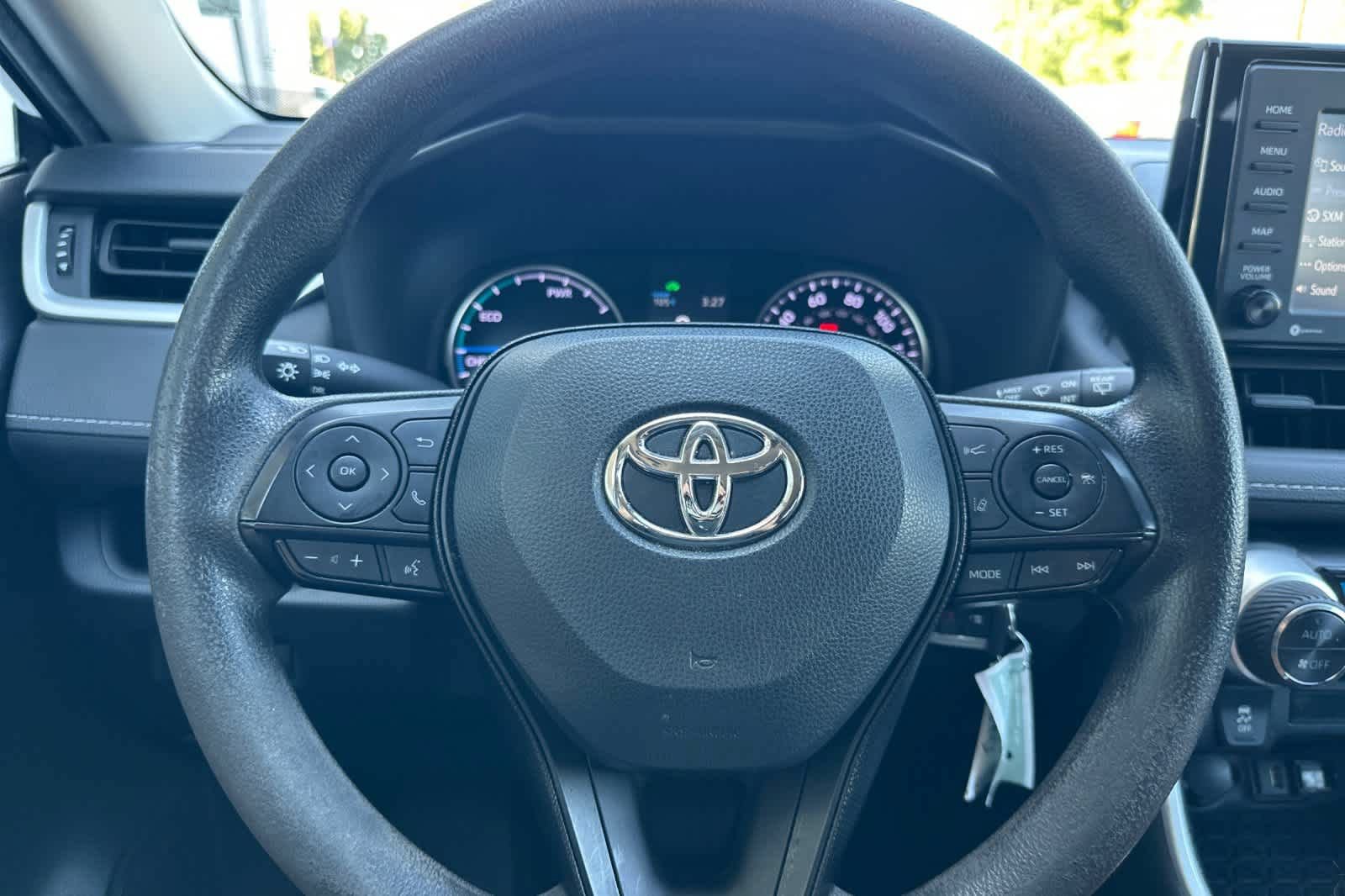 Used 2021 Toyota RAV4 LE AWD/4WD image 23