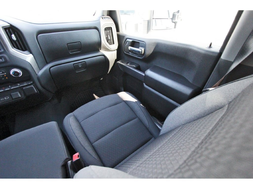 Used 2026 Chevrolet Silverado 2500 Custom w/ Custom Value Package AWD/4WD image 12