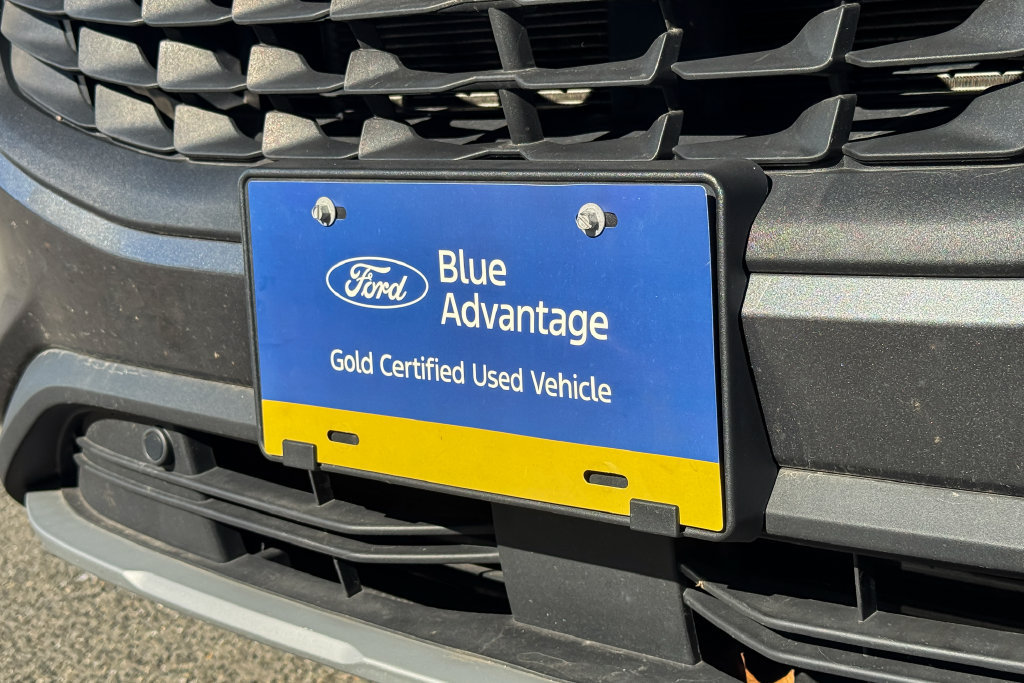 Certified 2025 Ford Escape Active AWD/4WD image 9