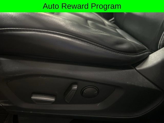 Certified 2021 Ford Explorer XLT w/ Equipment Group 202A image 13