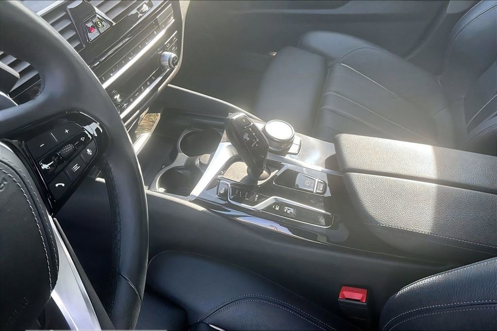 Used 2023 BMW 530e xDrive w/ Premium Package AWD/4WD image 13