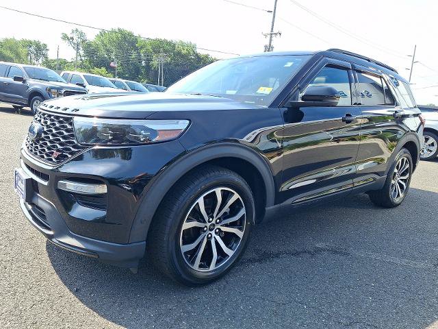 Certified 2020 Ford Explorer ST w/ Premium Technology Package AWD/4WD image 3