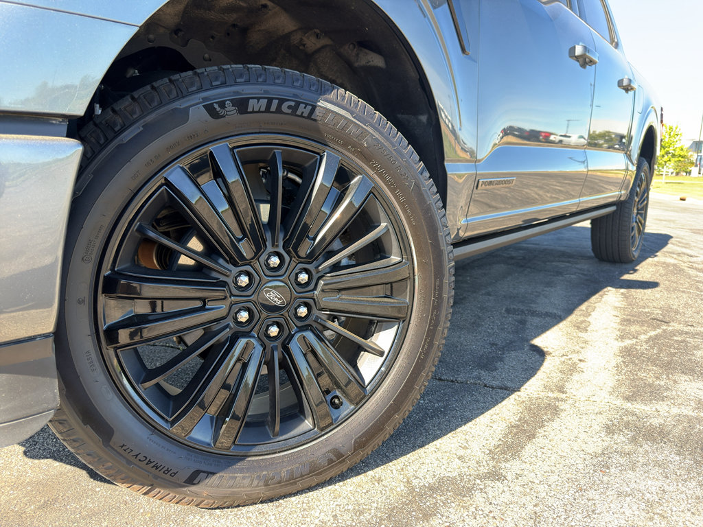 Certified 2025 Ford F150 Platinum AWD/4WD image 9
