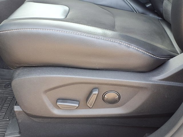 Certified 2023 Ford Edge ST w/ Equipment Group 401A image 8