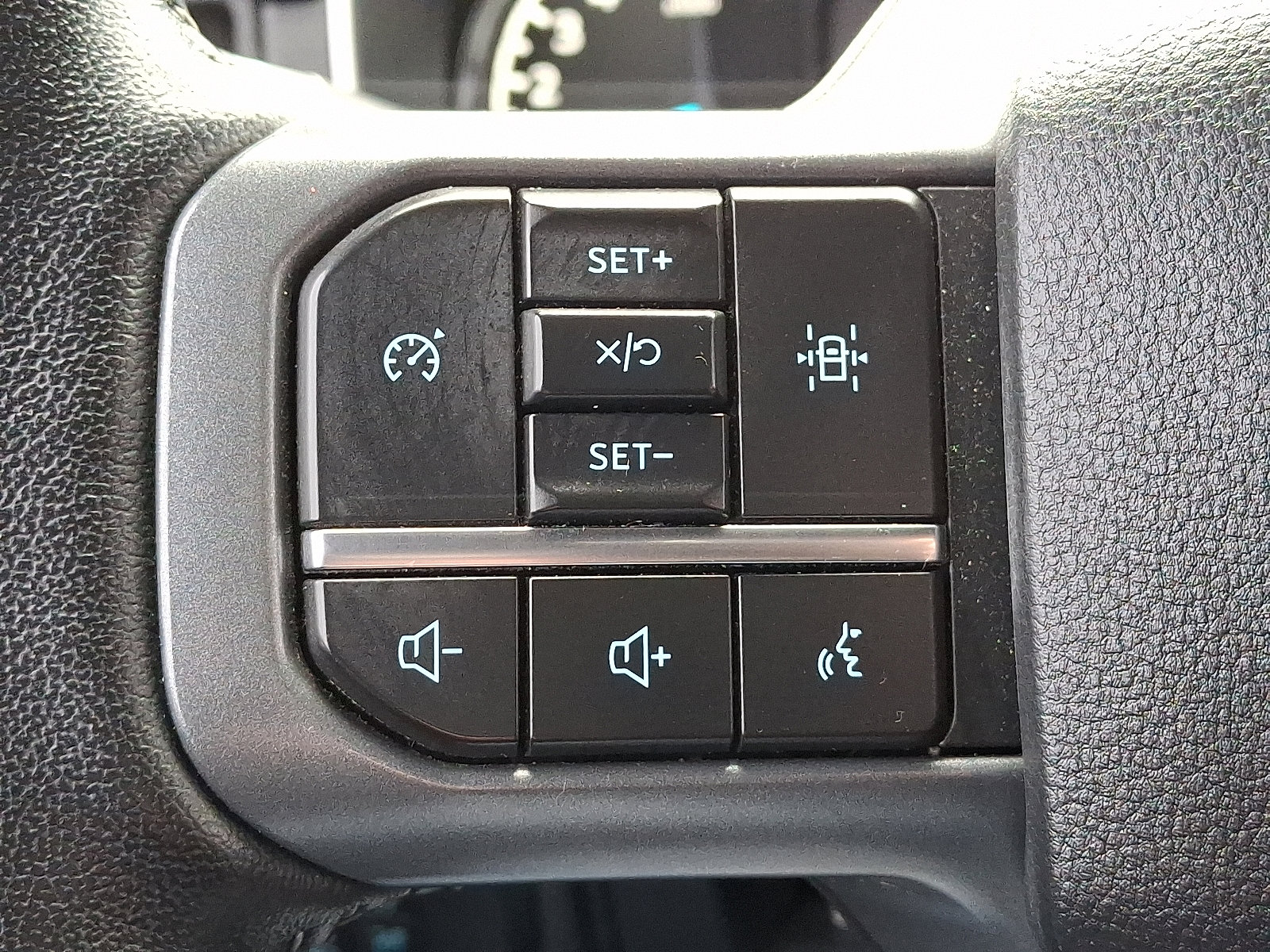 Certified 2022 Ford F150 XLT w/ Equipment Group 302A High image 34