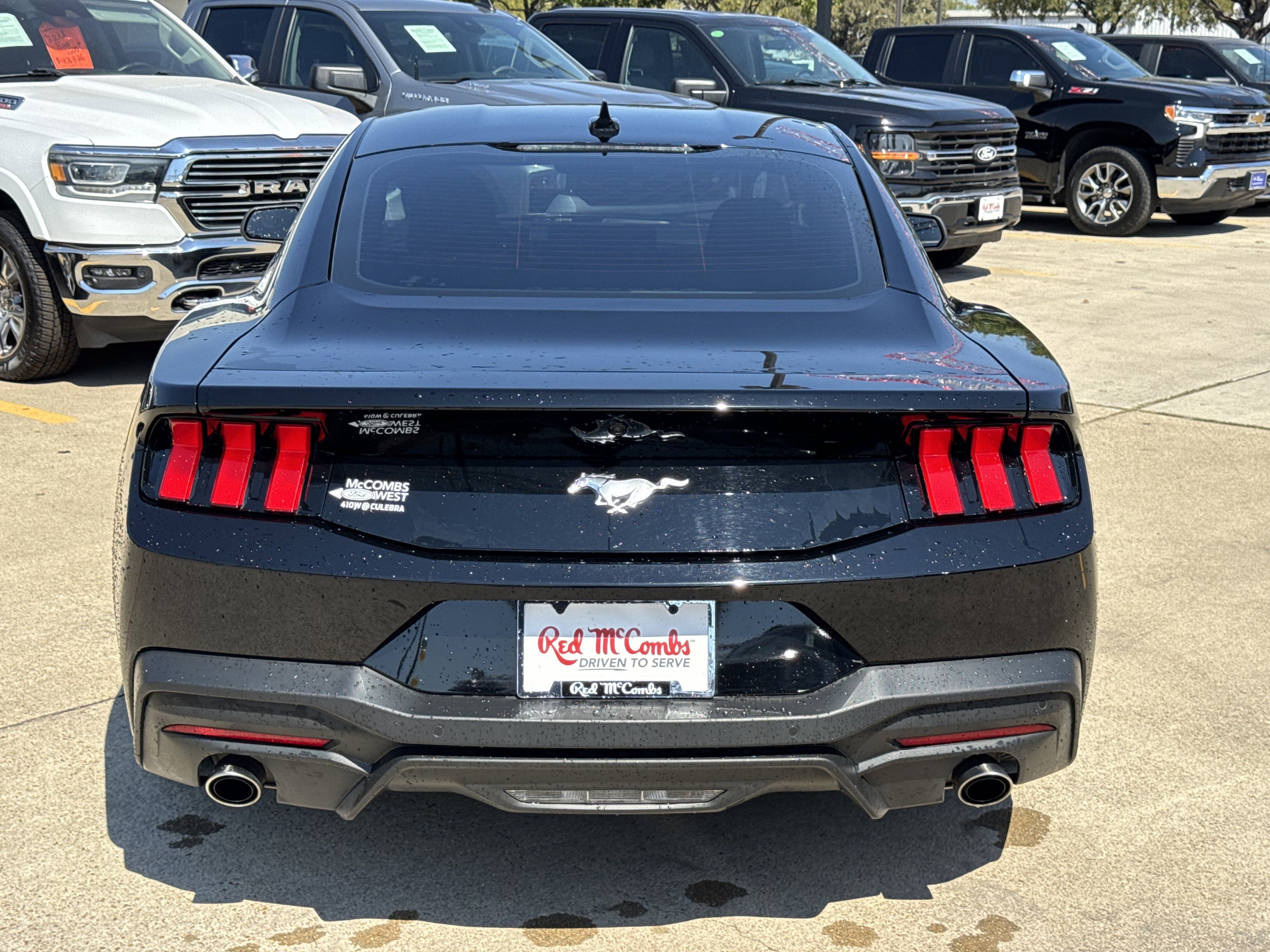 Certified 2024 Ford Mustang Coupe image 6