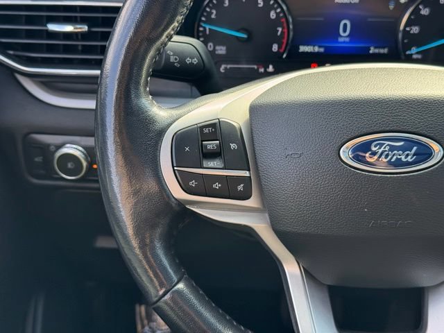 Certified 2023 Ford Explorer XLT w/ Equipment Group 202A AWD/4WD image 23