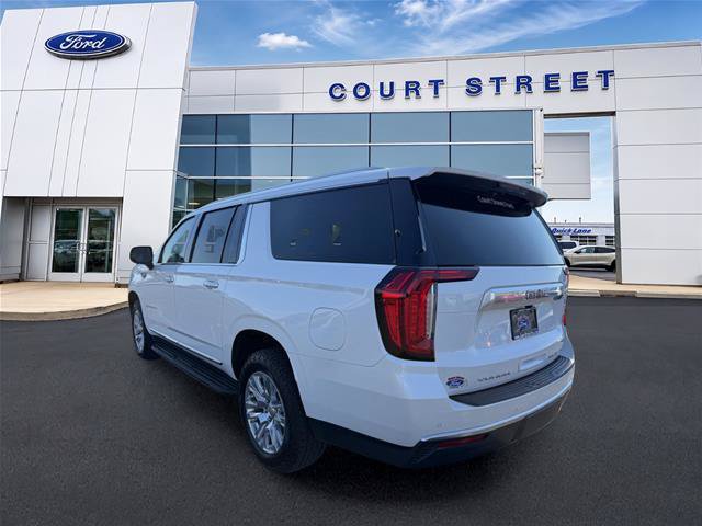Used 2024 GMC Yukon XL Denali AWD/4WD image 8