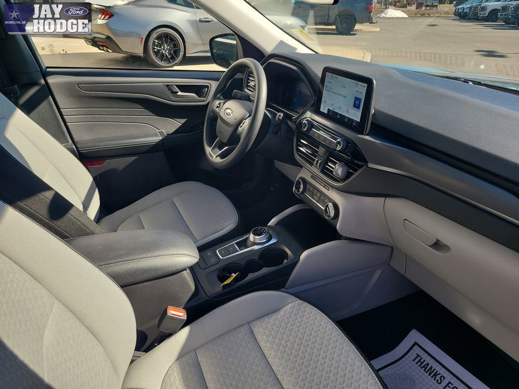 Certified 2025 Ford Escape Active image 31