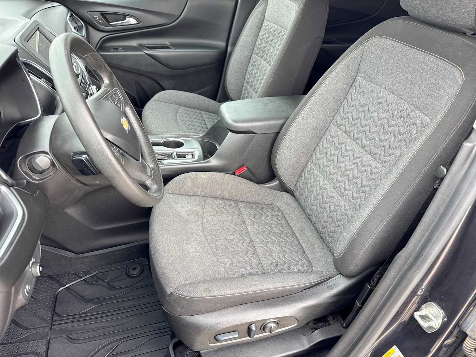 Used 2022 Chevrolet Equinox LT FWD image 15
