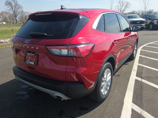 Certified 2022 Ford Escape SE FWD image 8