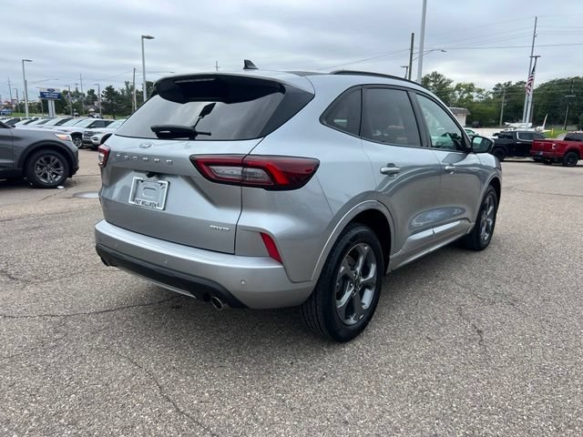 Certified 2024 Ford Escape ST-Line Select w/ Tech Pack #1 AWD/4WD image 4