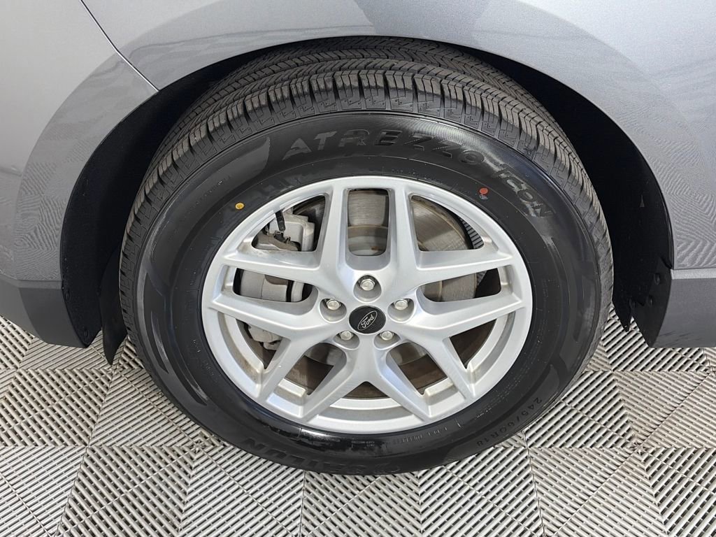 Certified 2024 Ford Edge SEL image 8